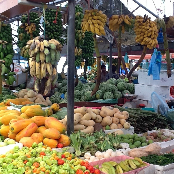 produce market in the maldives