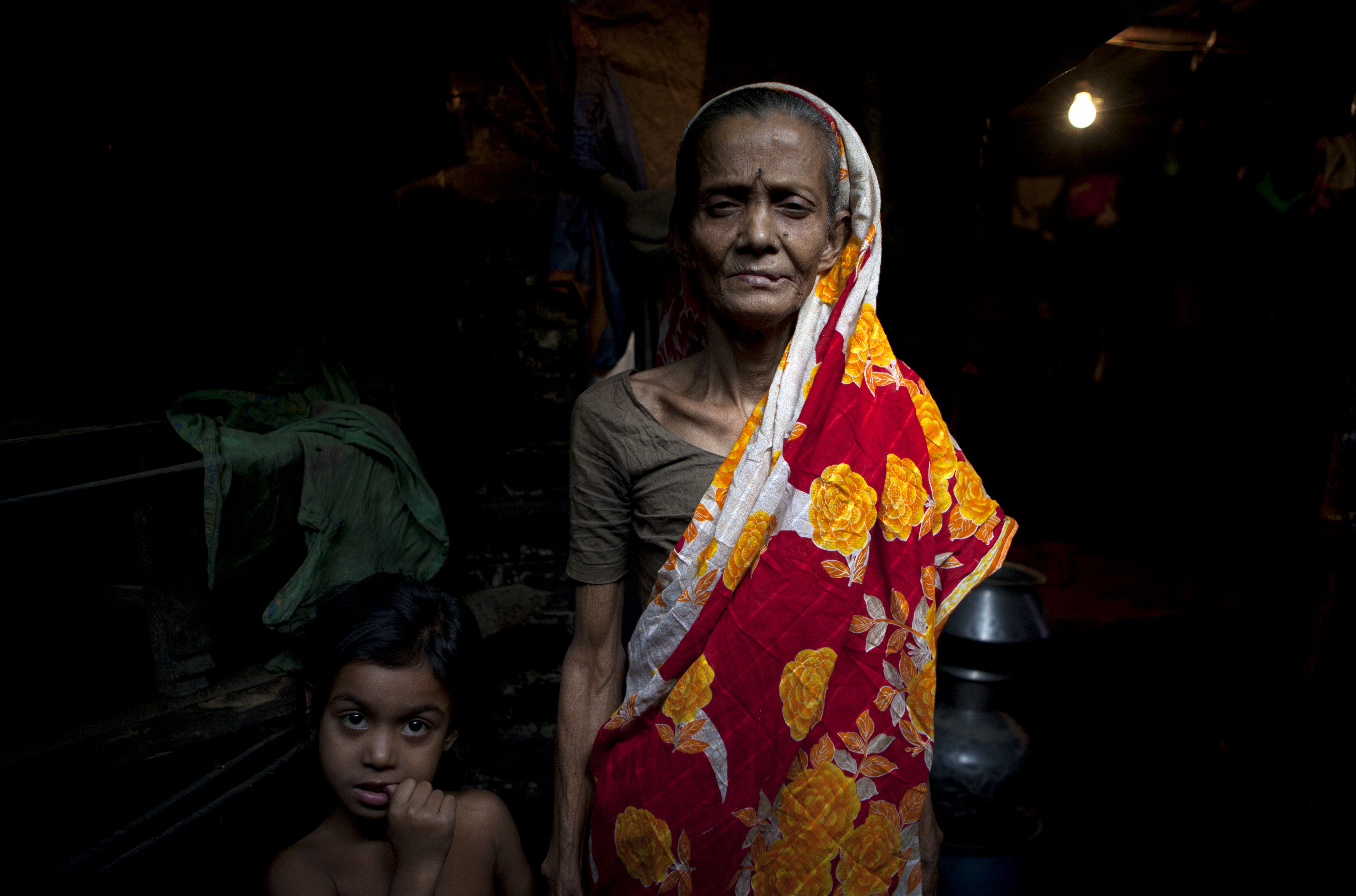 Woman and child in the slums of Narayanganj