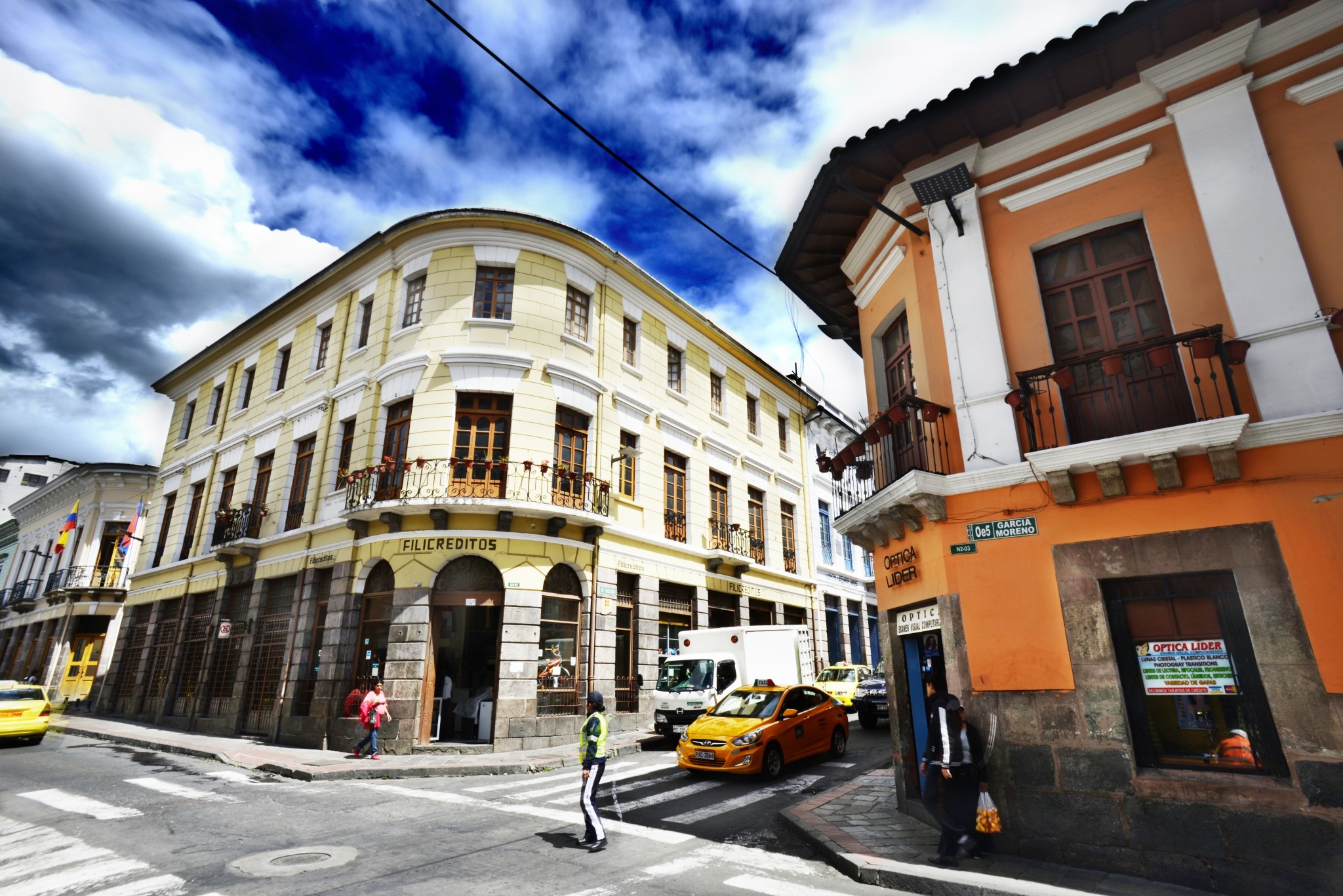 street scene in Quito