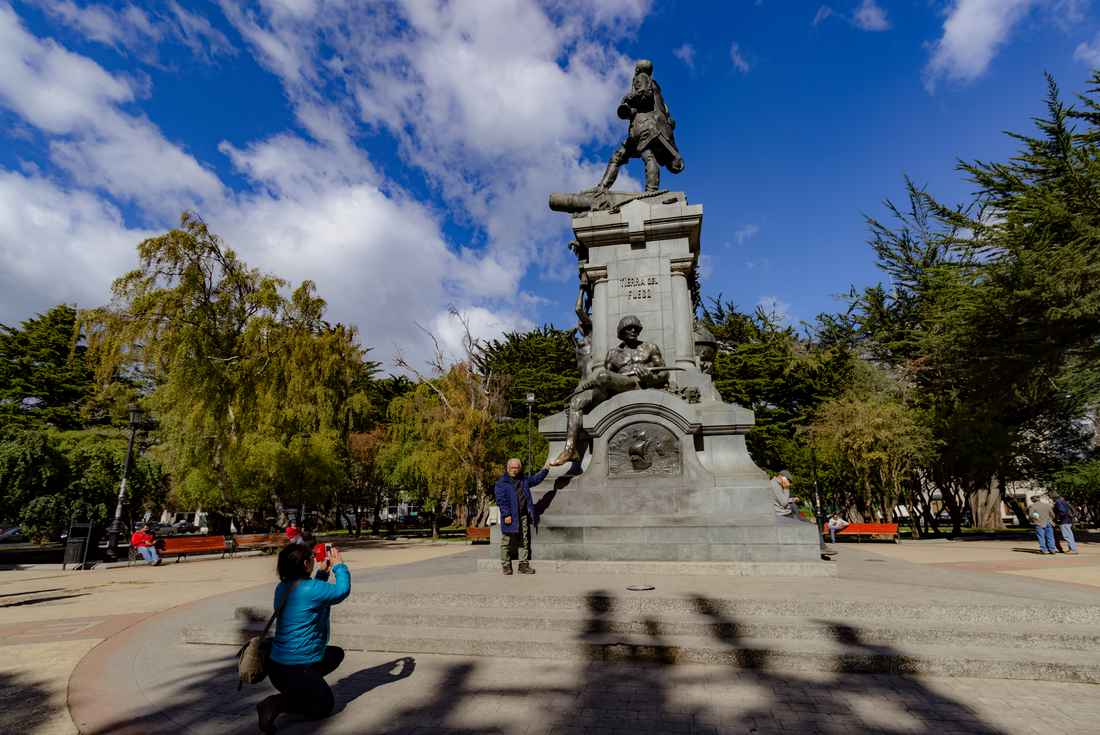 Punta arenas. Plaza Muñoz Gamero Пунта-Аренас. Пунта-Аренас Чили. Чили Punta Arenas. Пласа де Армас Сантьяго.