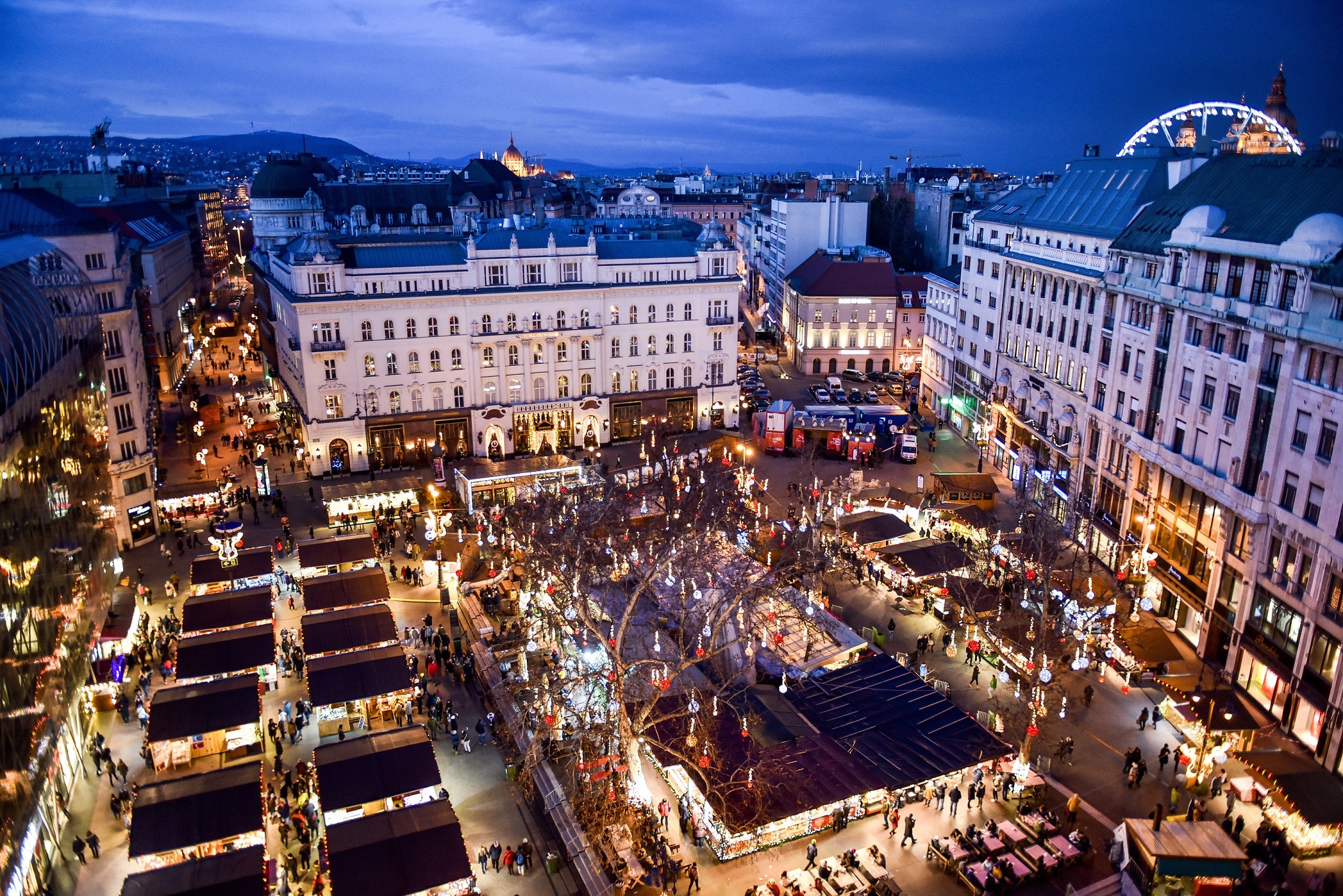 Budapest christmas markets: when they start & what not to miss 9 Image